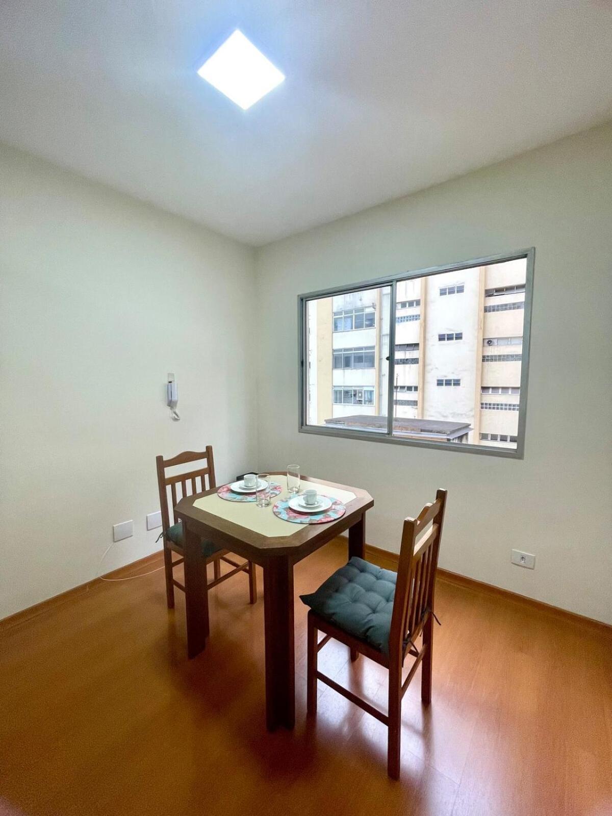Oscar Freire 3 Pessoas Com Vaga De Garagem Apartamento São Paulo